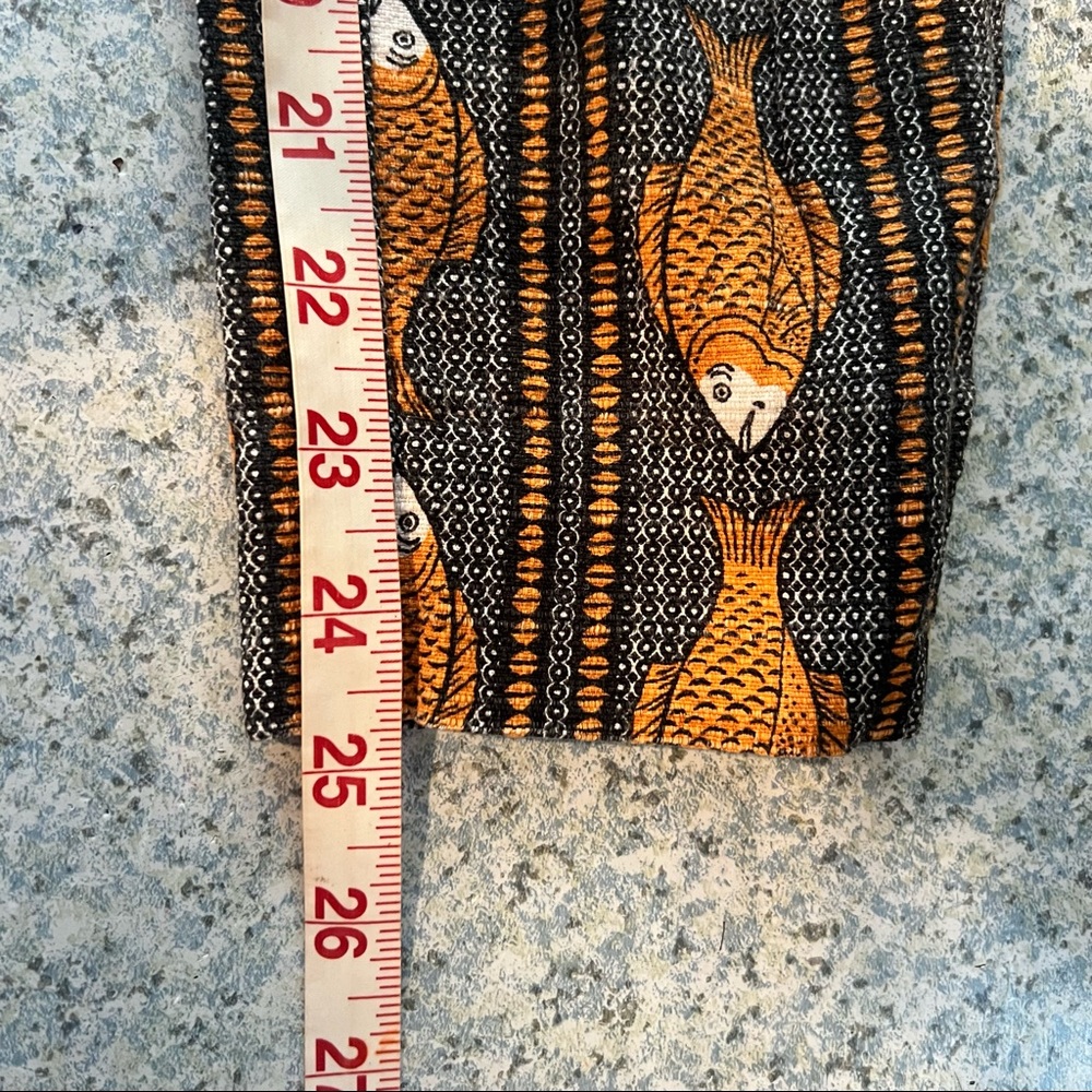 Anthropologie Cartonnier Fish Patterned Ankle Pants - Picture 10 of 16
